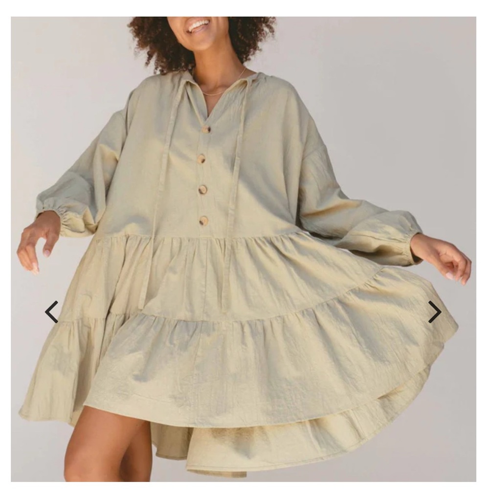 The Lullaby Club Avalon Smock Dress